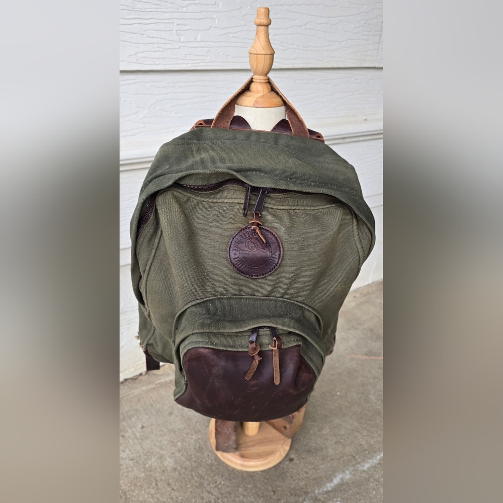 Original 2009 Duluth Trading Co Olive Green Canvas Backpack Leather & Brass EXC - Picture 5 of 16